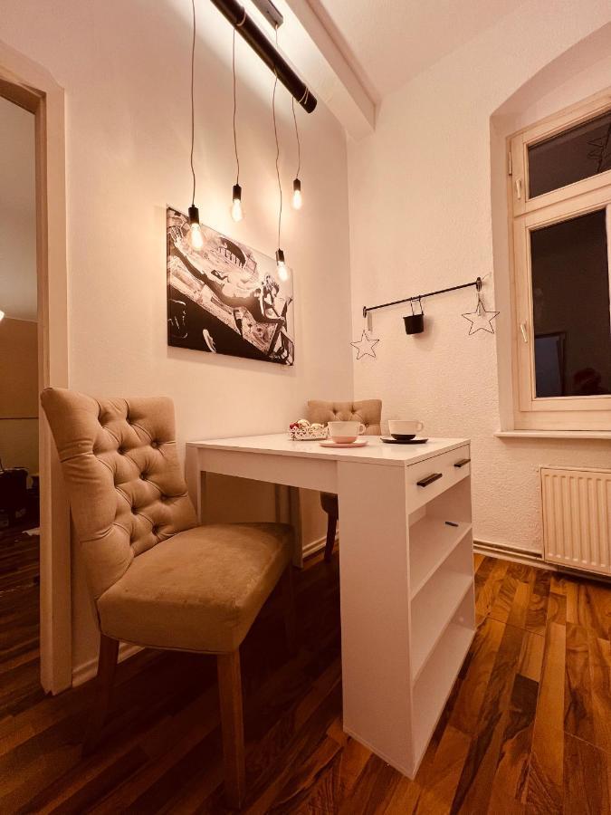 Charmante Ferienwohnung In Dresden Striesen - Frau Pie Appartement Экстерьер фото
